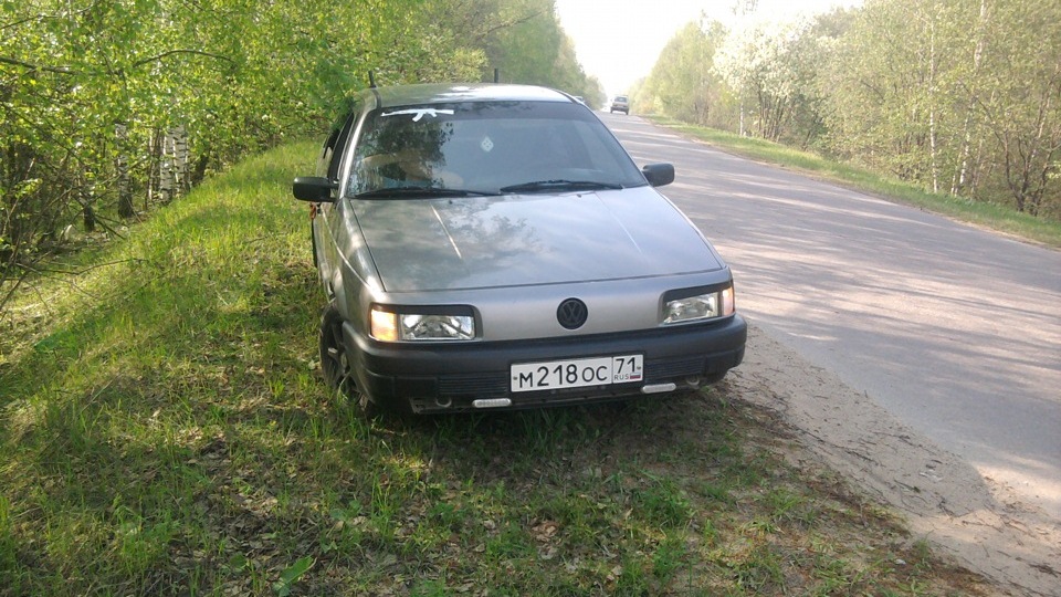 Замена топливного насоса — Volkswagen Passat B3, 1,8 л, 1989 года ...