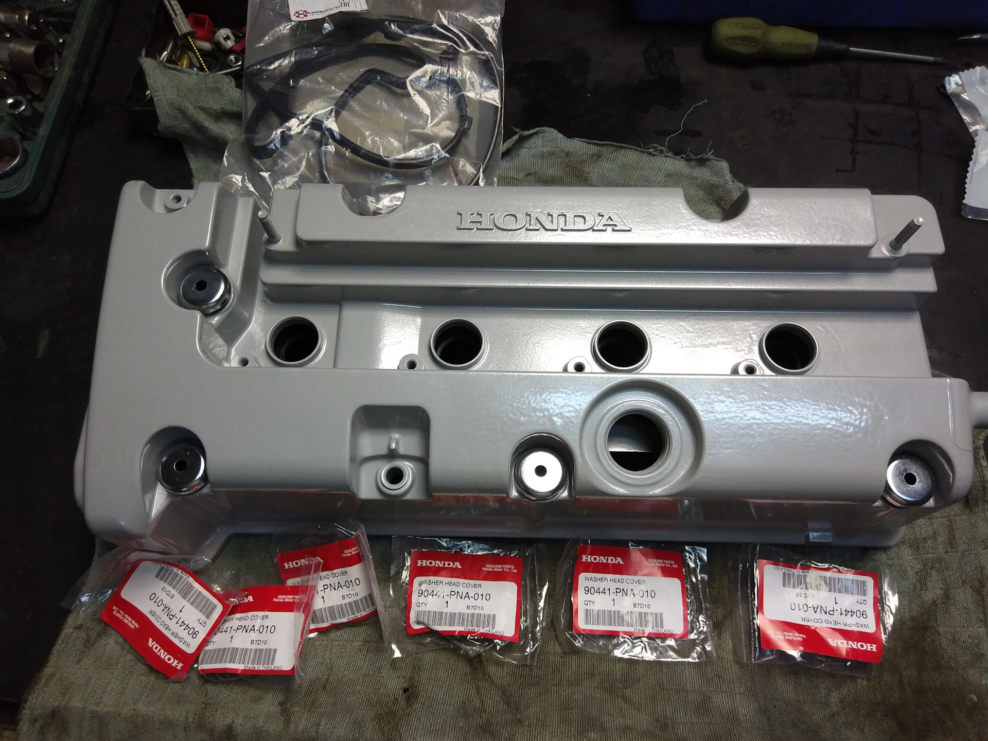 12310-rna-a01. Клапанная крышка хонда срв 2. Клапанная крышка хонда срв 3. 90441pna010. Клапанная крышка хонда срв 3.