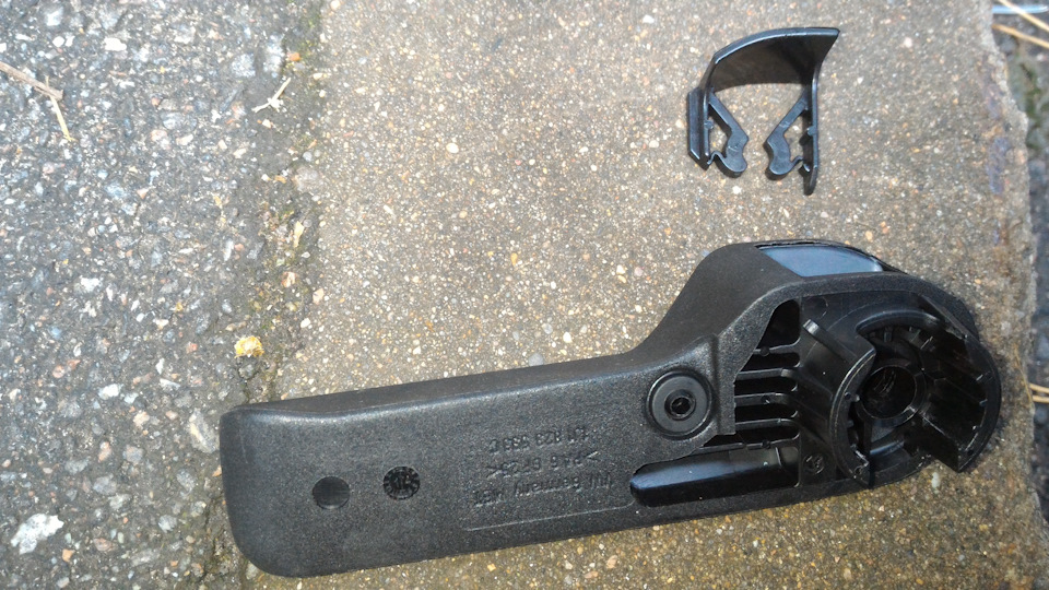 Когда дёргаешь ручку открывания капота, а он не открывается. — DRIVE2