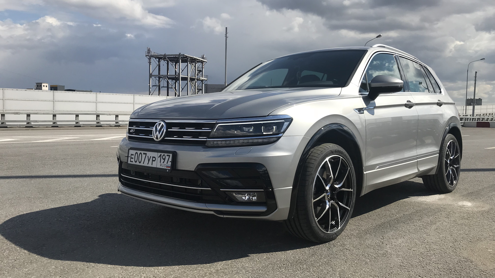 Tiguan r21. VW Tiguan r line r18. Tiguan 2. VW Tiguan r21.