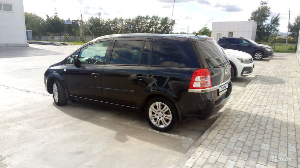 Opel Zafira BLACK FAMILY