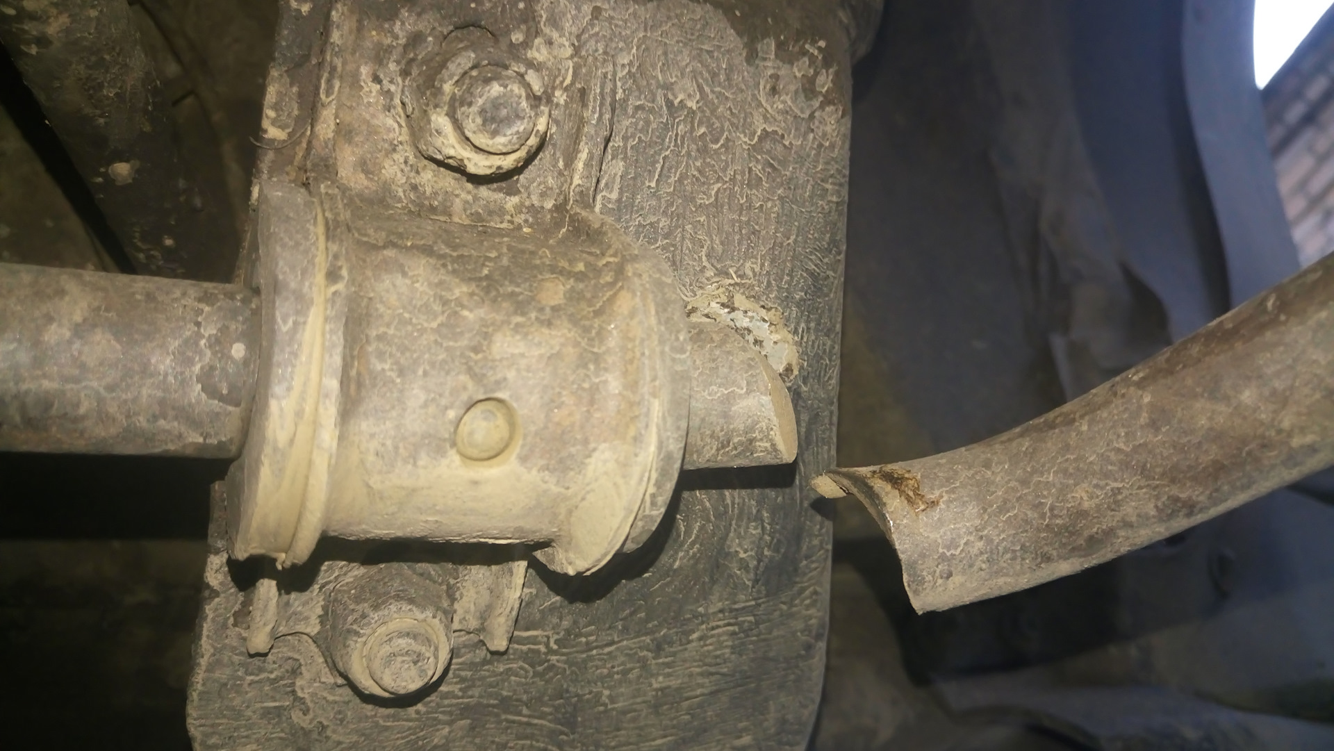 Облом полный… СТАБИЛИЗАТОРА — Chevrolet Niva, 1,7 л., 2010 года ...