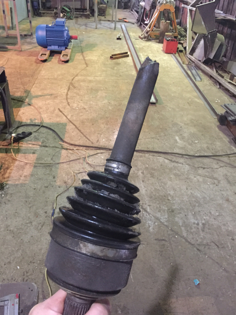 Лопнула полуось под балансиром! — DRIVE2