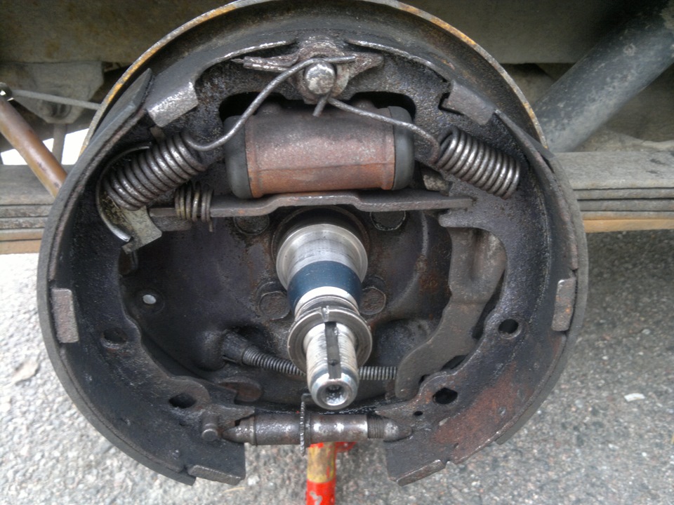задний ступичный подшипник, внешний — Chrysler Voyager (2G), 2,5 л ...