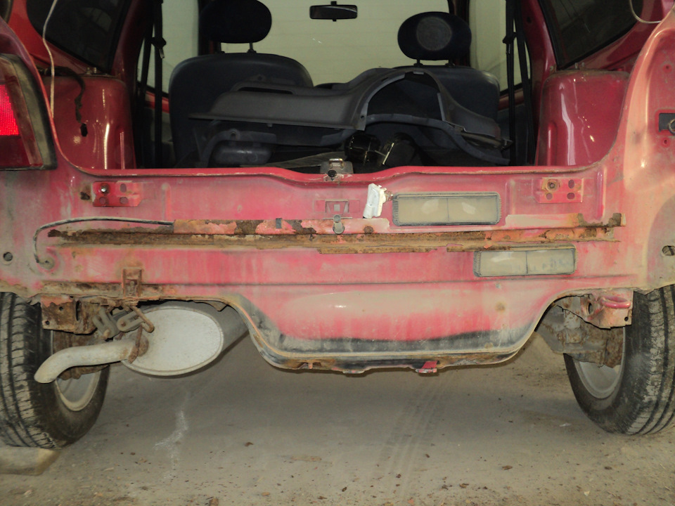 Корма — Renault Twingo I