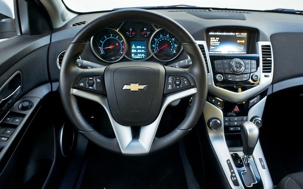 Chevrolet cruze интерьер