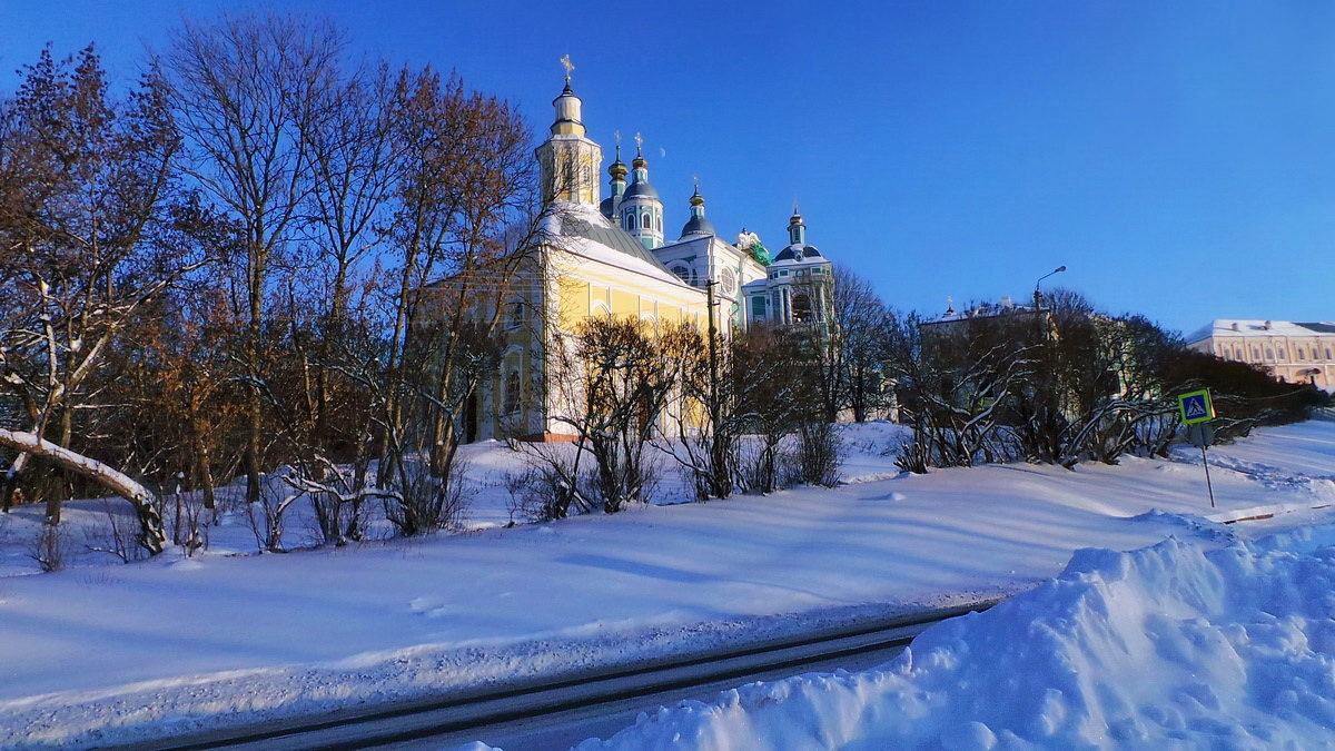 Смоленск зимой. Смоленск зима фото. Смоленск Телеши зимой картинки. Зимний Смоленск на рабочий стол. Смоленск зимой картинки красивые.