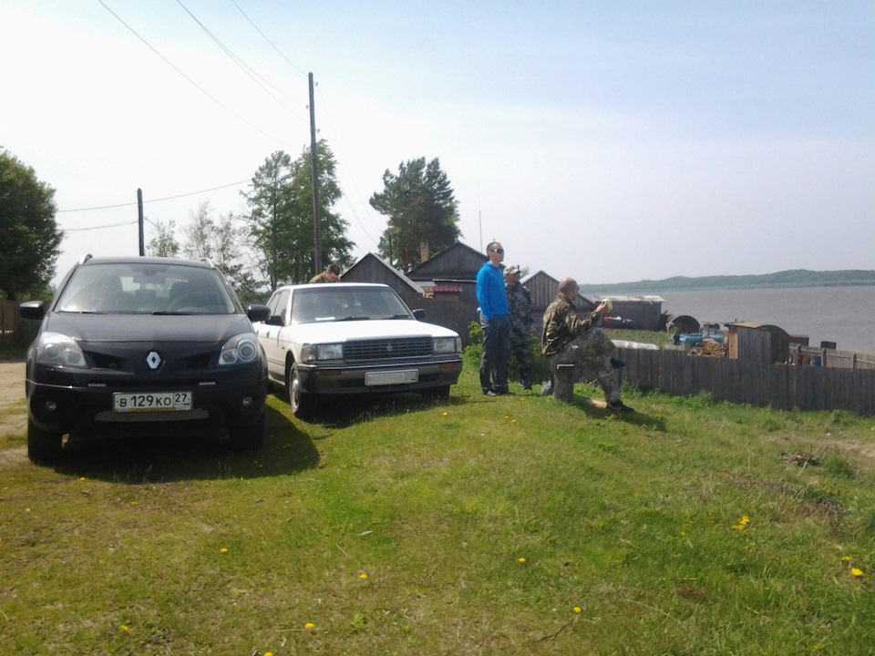 Приехали в Нижнетамбовское — Toyota Crown (S130)