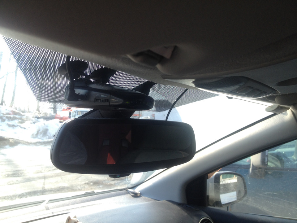 Запилил питание Регистратора и радар-детекотра от плафона )))) — DRIVE2