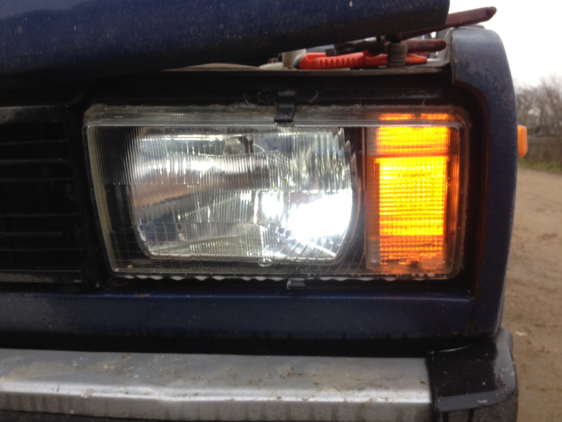 Повторитель поворота ваз 2107. Поворотники на классику. Передние повторители ваз 2106. Повторитель поворотники ваз 2107. Белый рассеиватель поворотника ваз 2107.