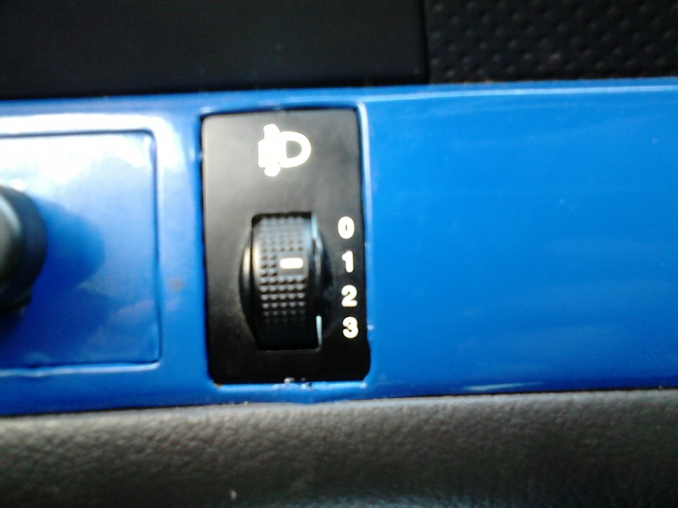 Замена подсветки корректора фар — Chevrolet Aveo Sedan (1G), 1,2 л ...