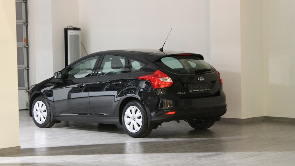 Фокус 3 1.6 105. Форд фокус 3 Panther Black. Ford Focus Panther Black. Форд фокус 3 хэтчбек пантер Блэк. Форд фокус 3 цвет Panther.