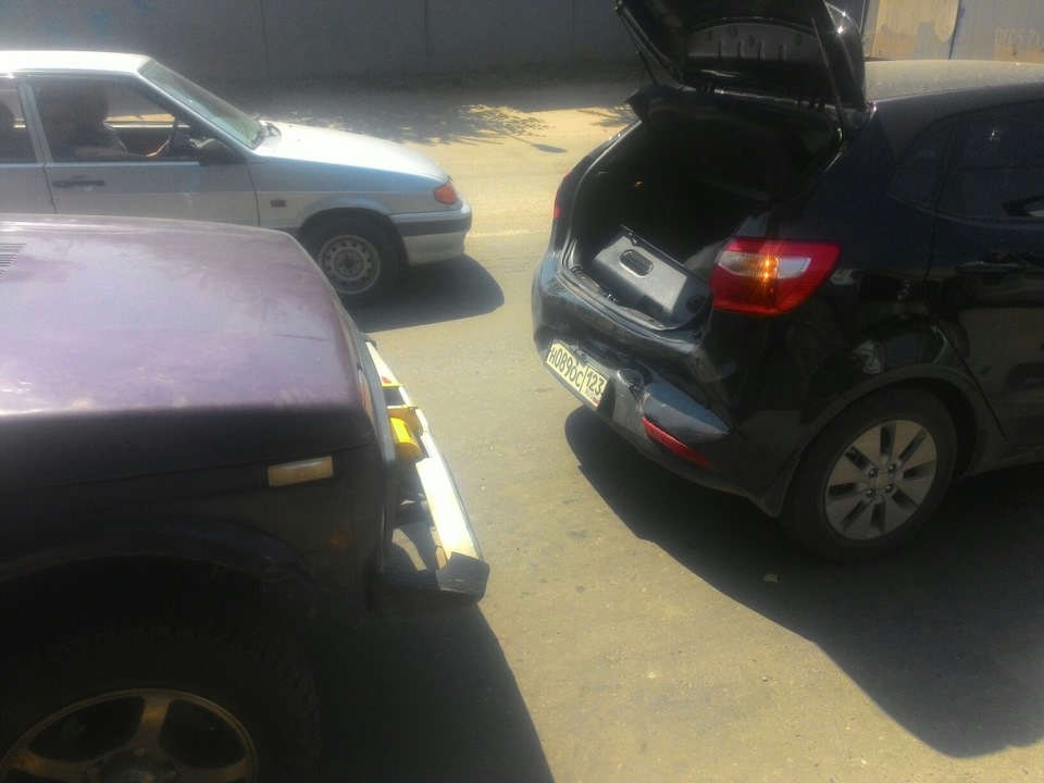 Знакомство с Киа Рио. — LADA 4x4 3D, 1,8 л., 2001 года | ДТП | DRIVE2