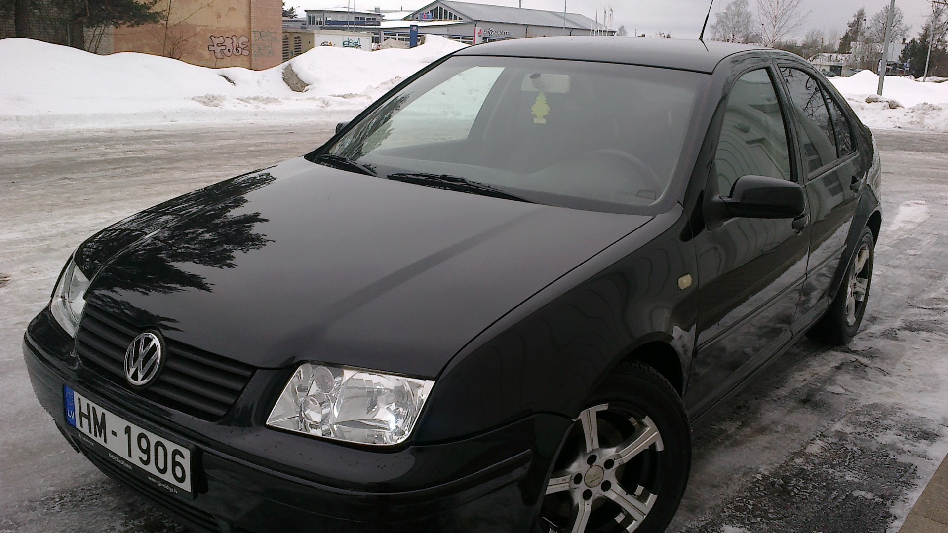 Сайт черный бор. Фольксваген Бора черный. Volkswagen Bora Black. Volkswagen Bora Black черные фары. Volkswagen Bora Black диски спицевые.