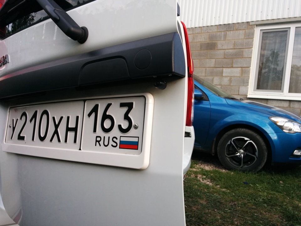 Камера заднего вида — Lada Ларгус, 1,6 л, 2015 года | стайлинг | DRIVE2
