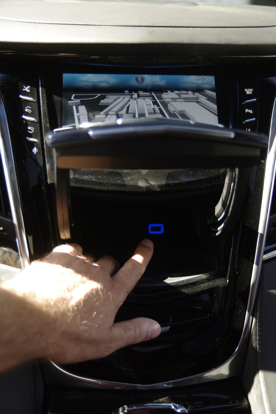 c4d364as 960 Как открыть бардачок в кадиллаке