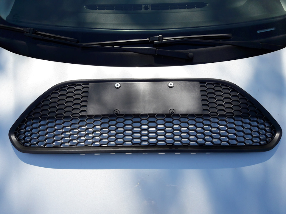 Решетки аля st фф2+ на Ford Focus Hatchback II, Ford Focus Sedan II ...