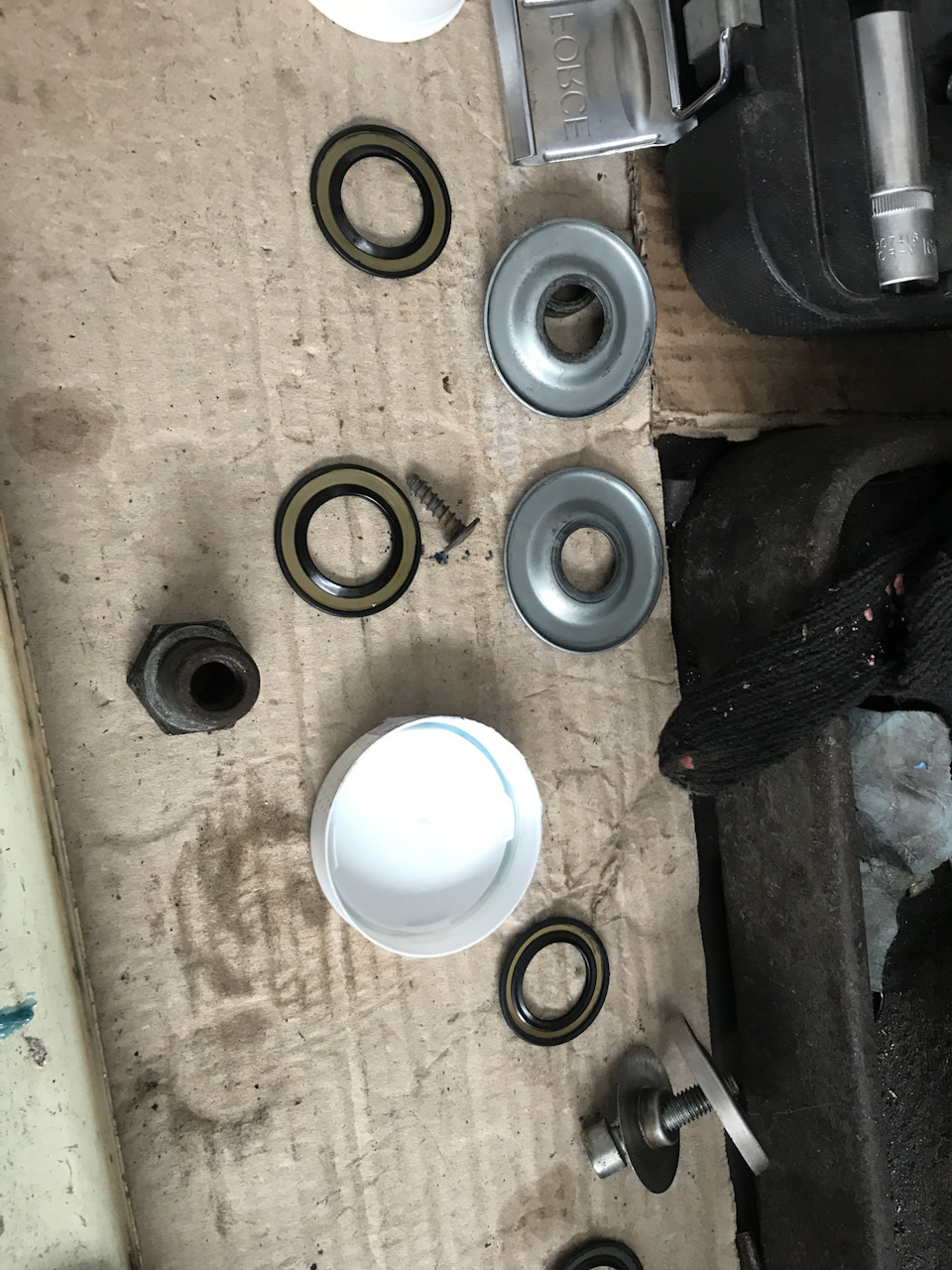 Замена смазки в подшипниках роликов мотора bmw — BMW 3 series Touring ...