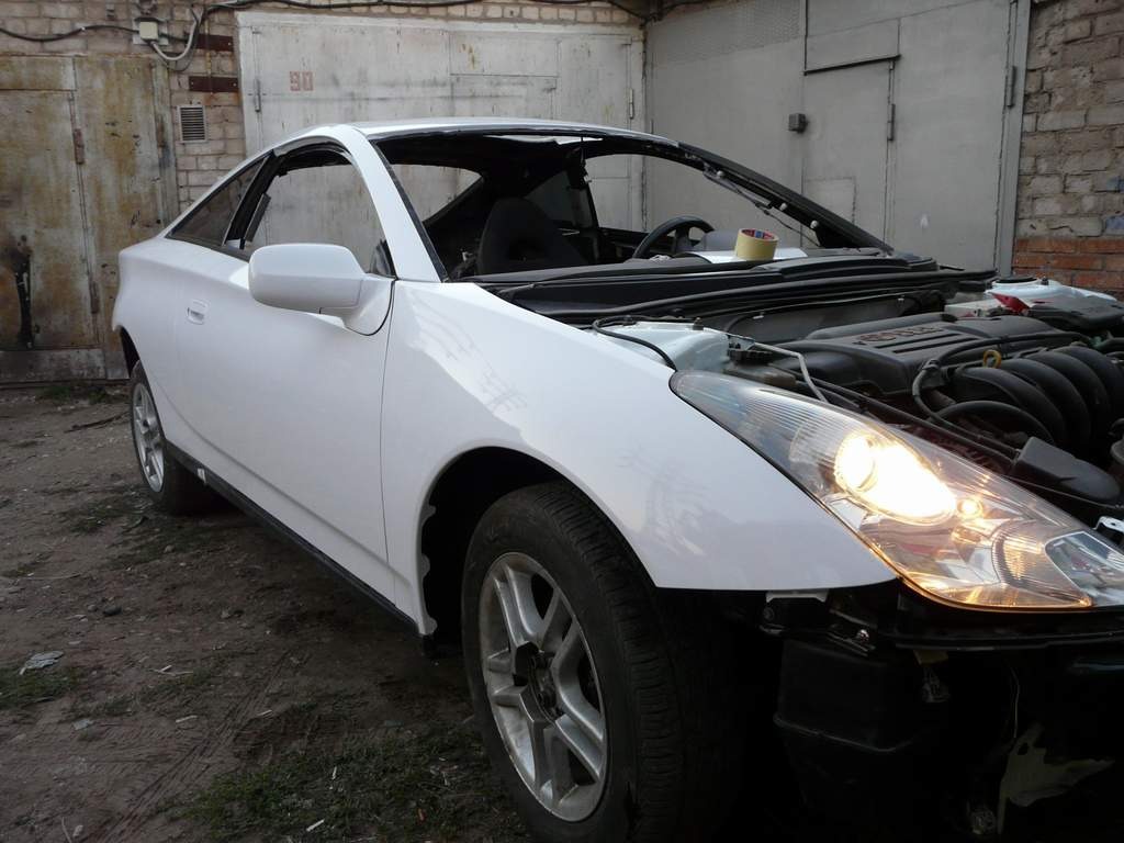    Toyota Celica 18 2001