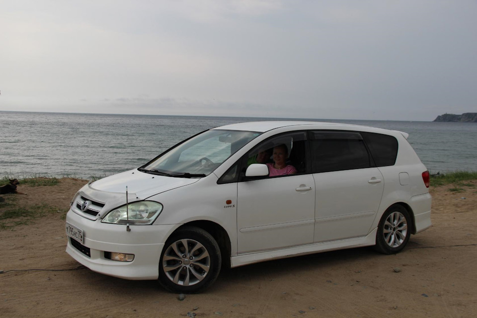 Toyota ipsum фото