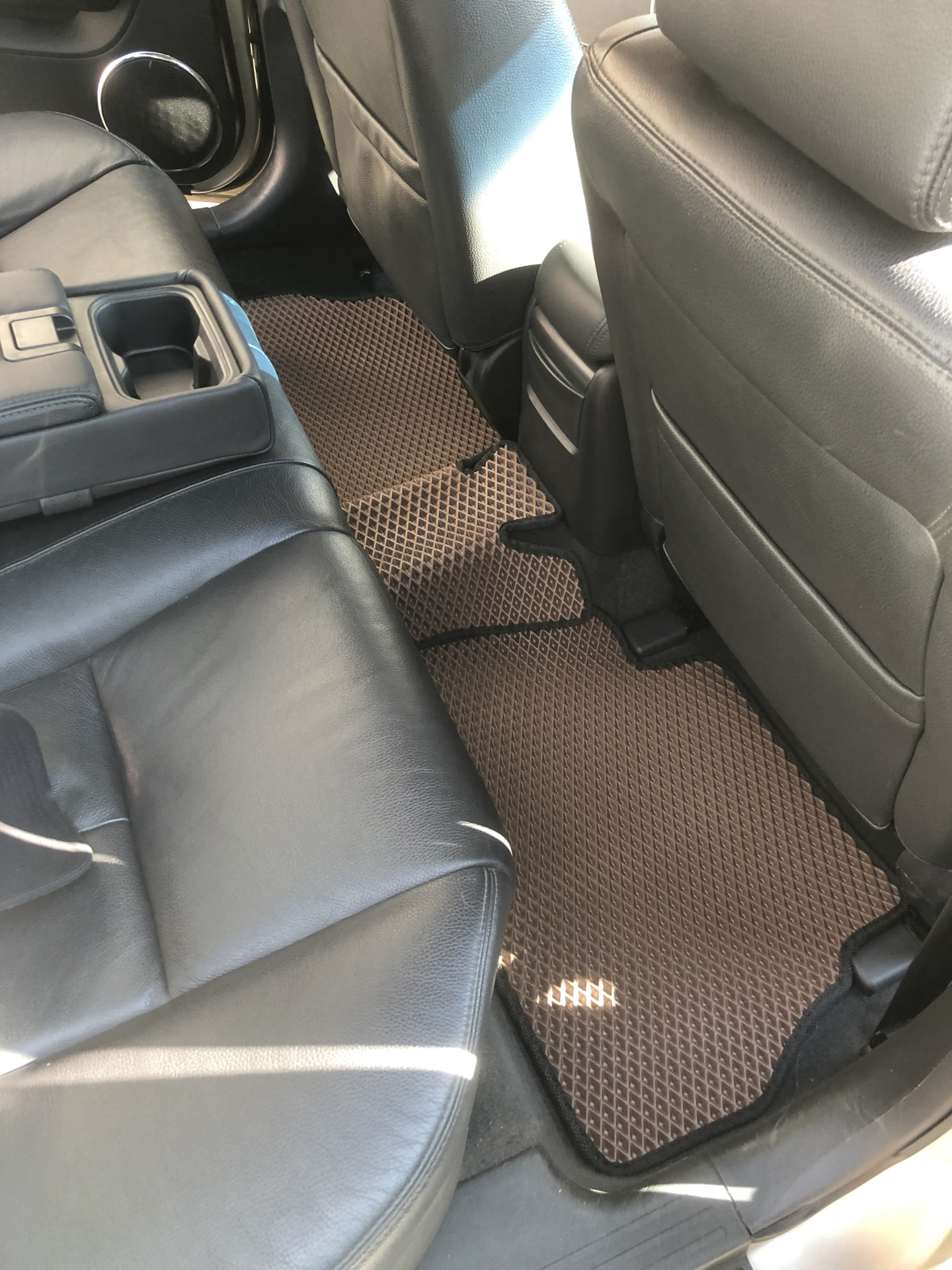 Eva Коврики — Chevrolet Epica, 2 л, 2006 года | аксессуары | DRIVE2