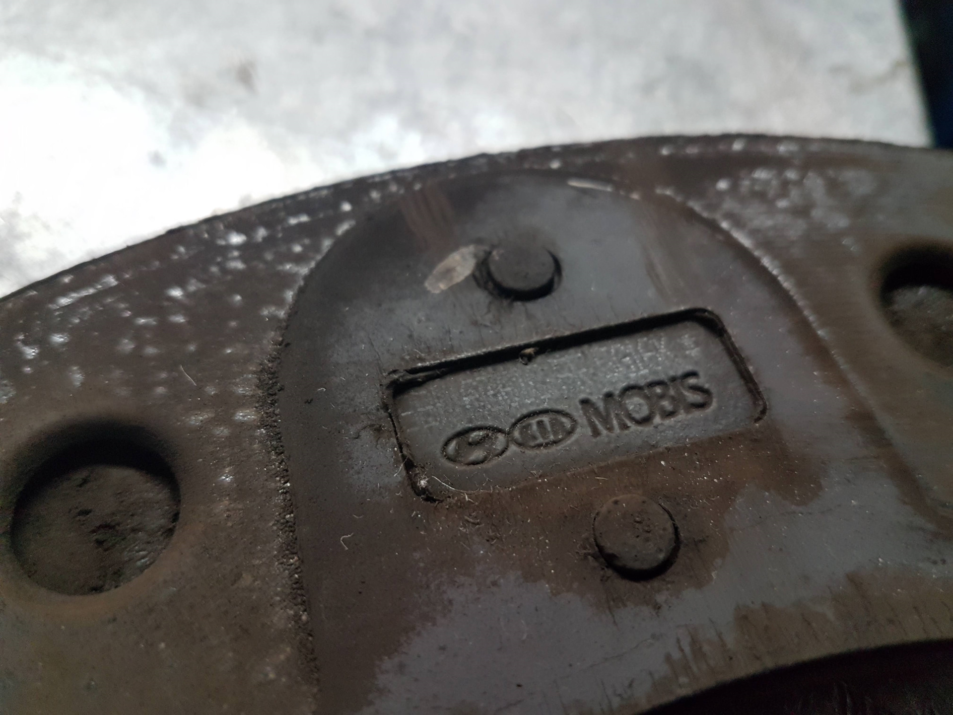 Тормозные колодки передние 58101-2YA50 (Установка) — KIA Soul (2G), 1,6 ...