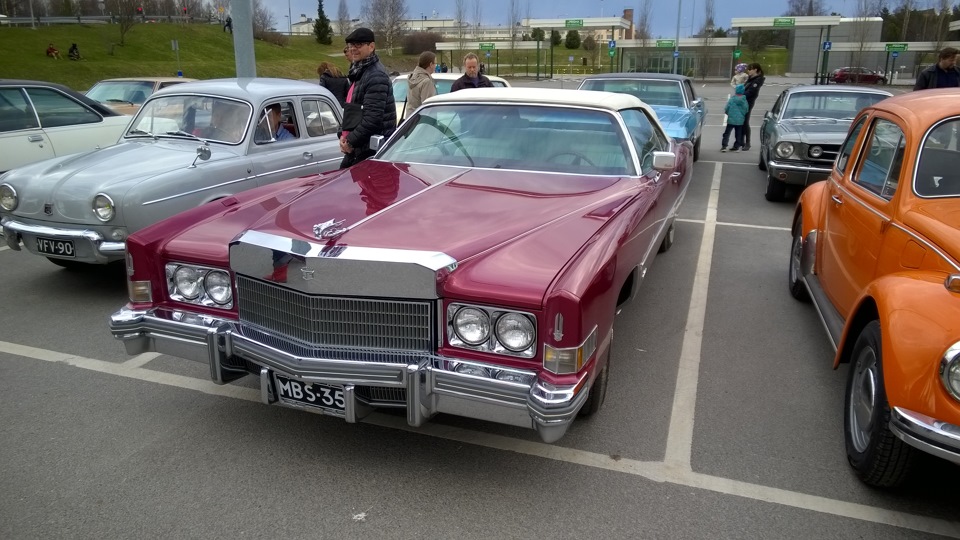 cadillac deville купе 1976