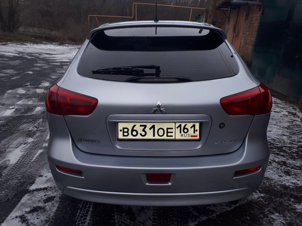 Тонировка красным лаком задних стропов — Mitsubishi Lancer X, 1,8 л ...