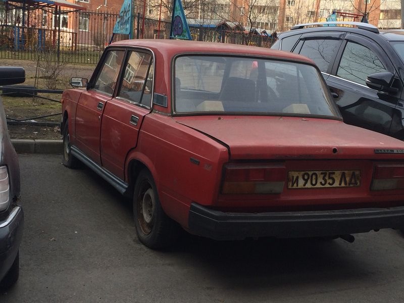 Брошенные автомобили в санкт петербурге