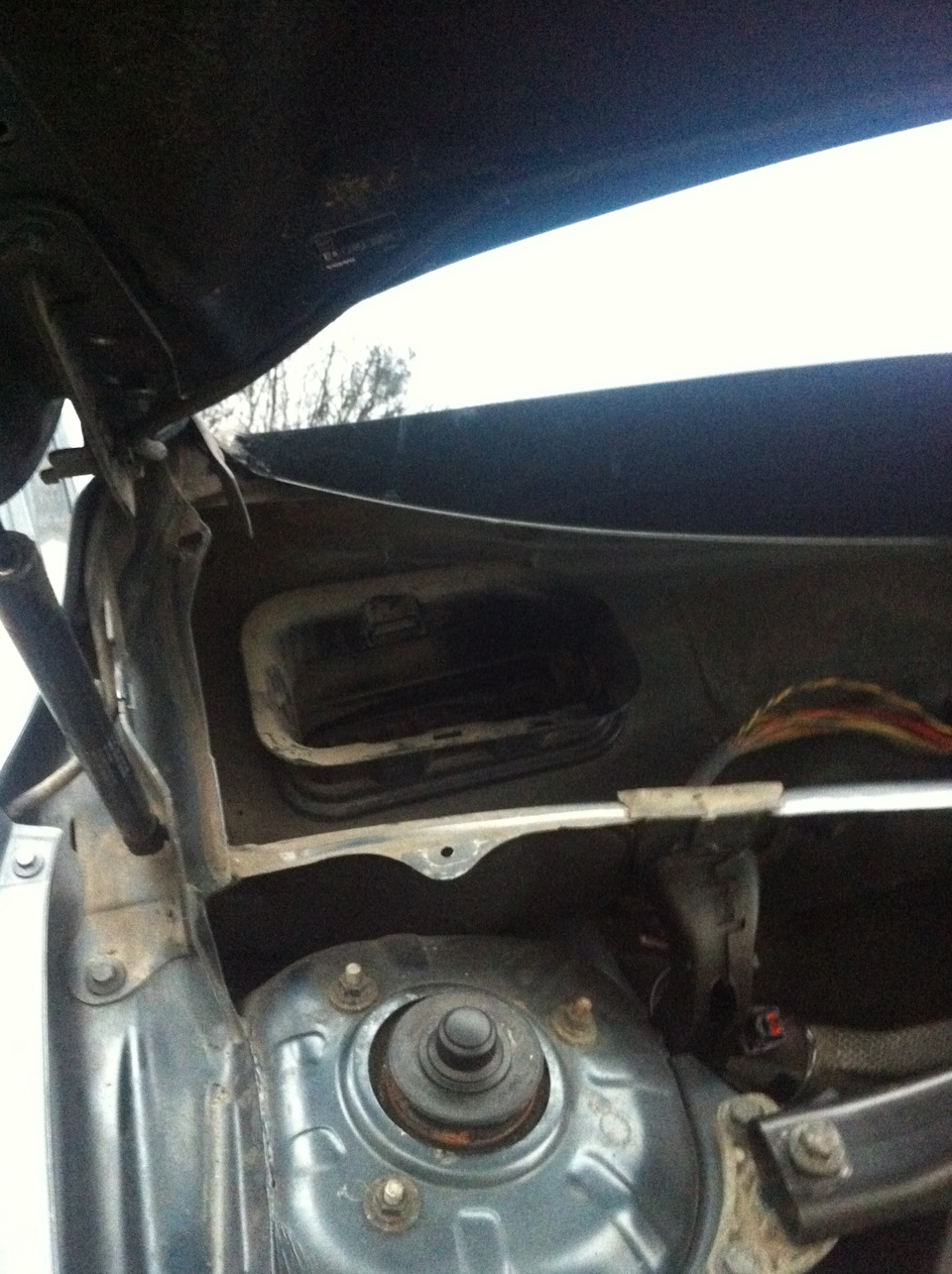 забор воздуха в салон — Volvo XC90 (1G)