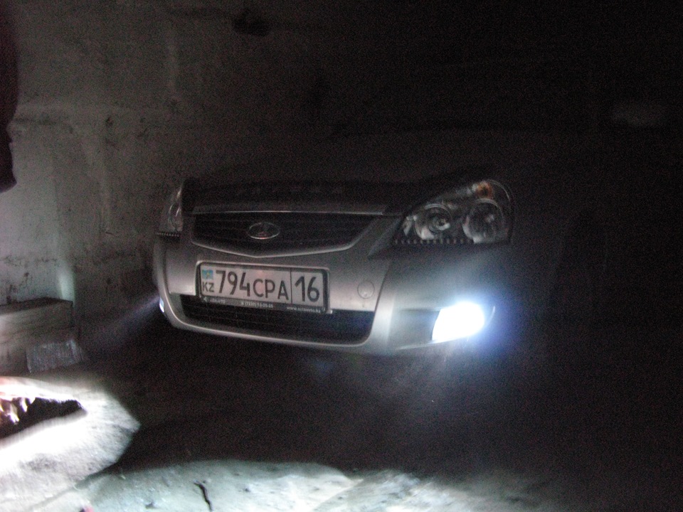 Установка ПТФ и Глушителя — Lada Приора хэтчбек, 1,6 л, 2012 года ...