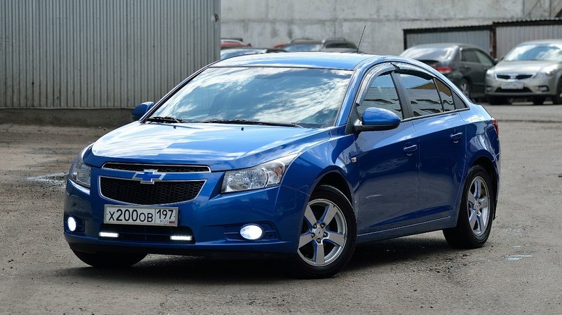 Chevrolet Cruze синий