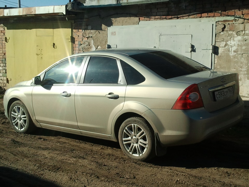 Фокус или крестник в фокусе))) — Ford Focus Hatchback II, 1,6 л, 2009 ...