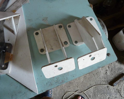 We design supports - Toyota Celica 30 L 1984