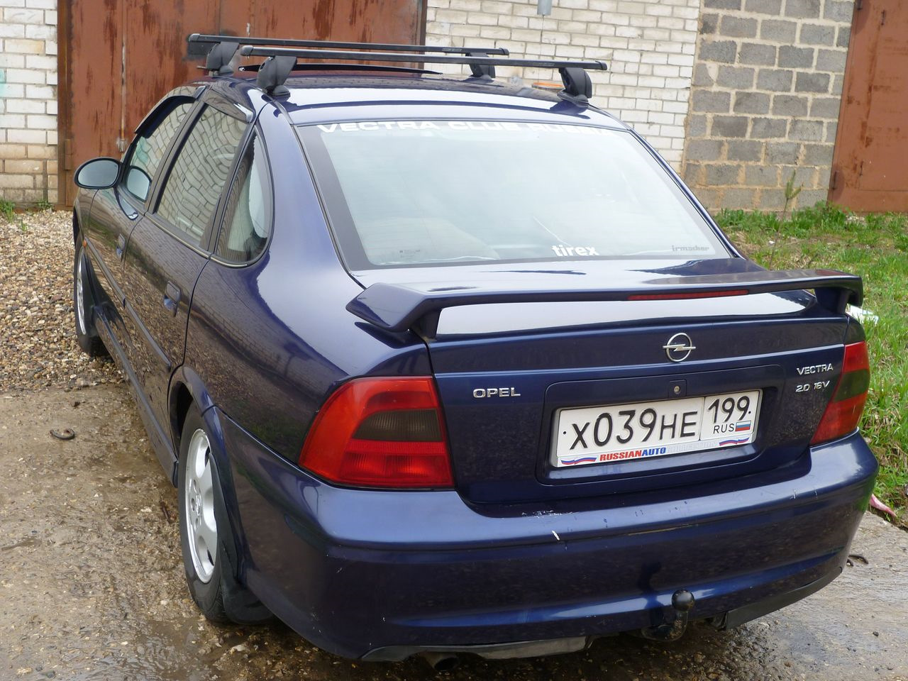 Авито вектра б. Opel Vectra b седан багажник. Багажник на крышу Opel Vectra b. Opel Vectra 2000 с багажником на крыши. Opel Vectra в 1999 седан багажник.