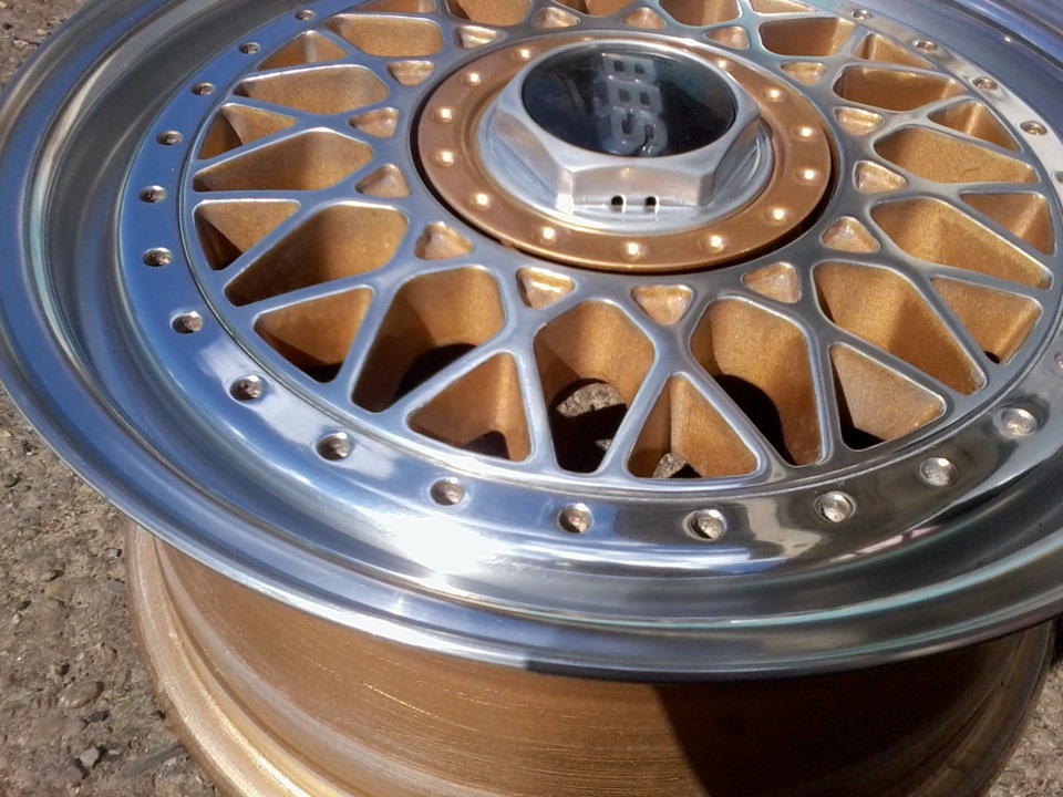 Bbs model. Ббс РМ. Диски BBS из штамповки. Диски специальные для посадки. Переделка из штампованного диска в литые.