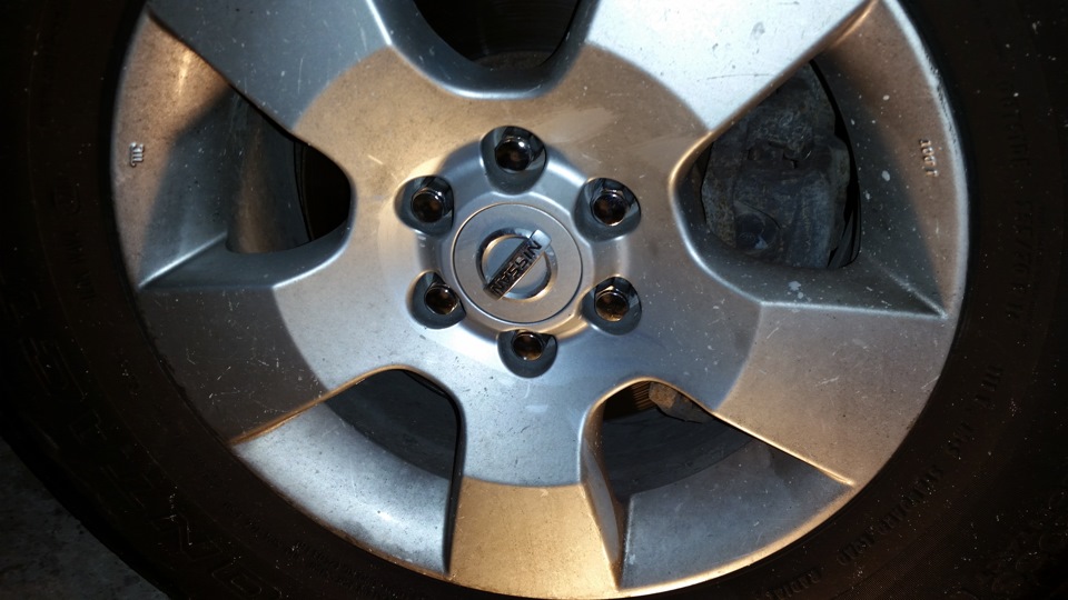 Гайки. — Nissan Navara (2G), 2,5 л, 2006 года | колёсные диски | DRIVE2