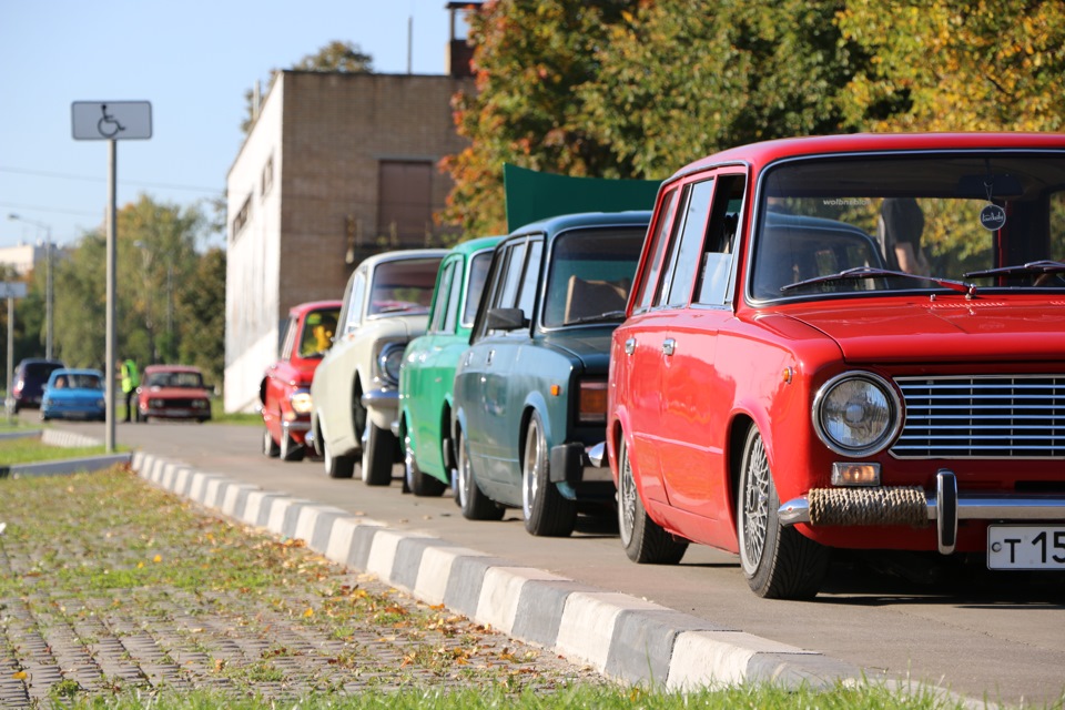 ВАЗ 2102 Stanced. ВАЗ 2102 1981. ВАЗ 2102 1200. Лада 2102 крутой.