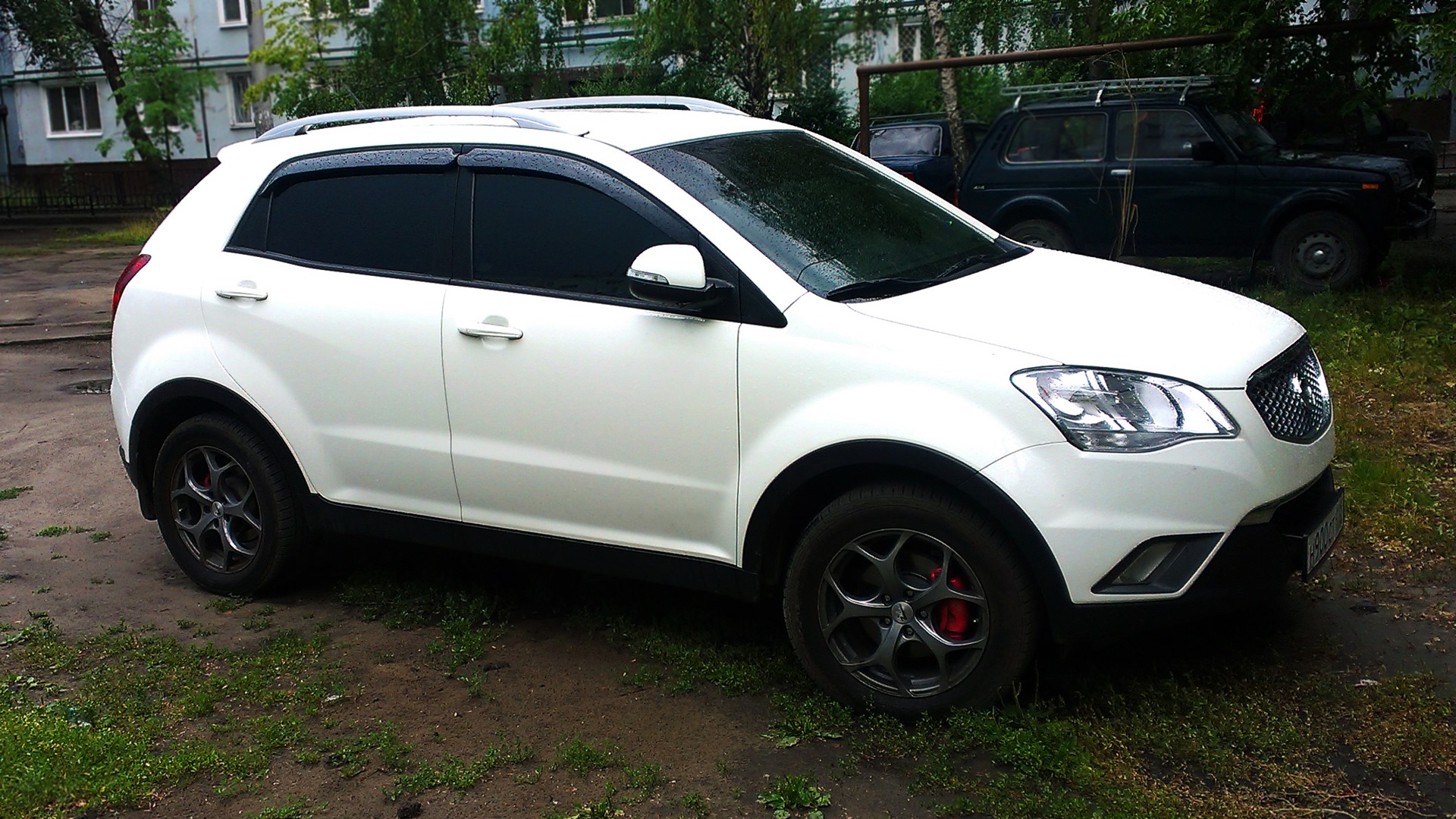 Диски new actyon. SSANGYONG Actyon 2011. Санг Йонг Актион 2011. SSANGYONG Actyon 2012. SSANGYONG Actyon New 2011.