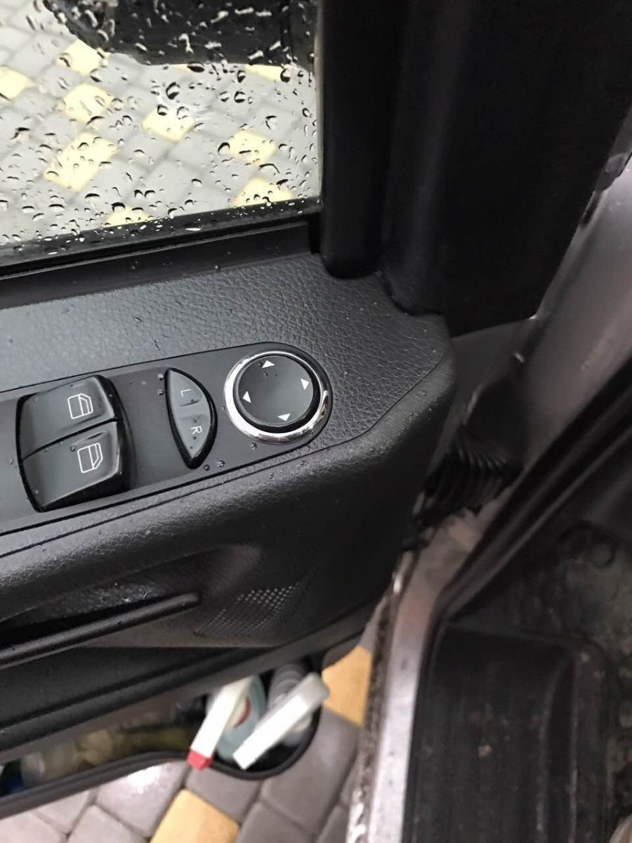 Кольцо вокруг регулятора зеркал BMW Е39 — DRIVE2