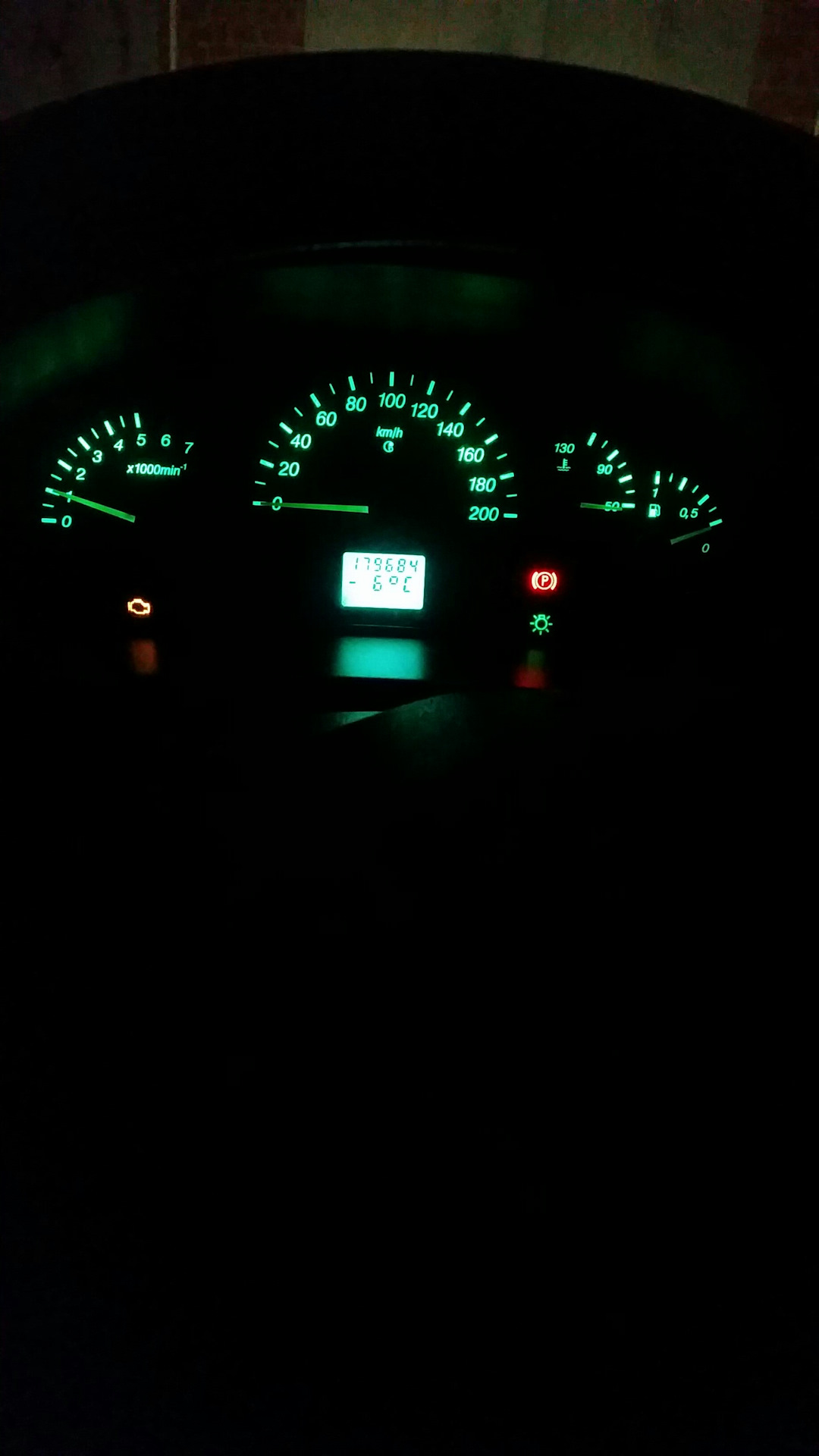 Замена лампочек в панели. — Lada Приора седан, 1,6 л, 2007 года ...