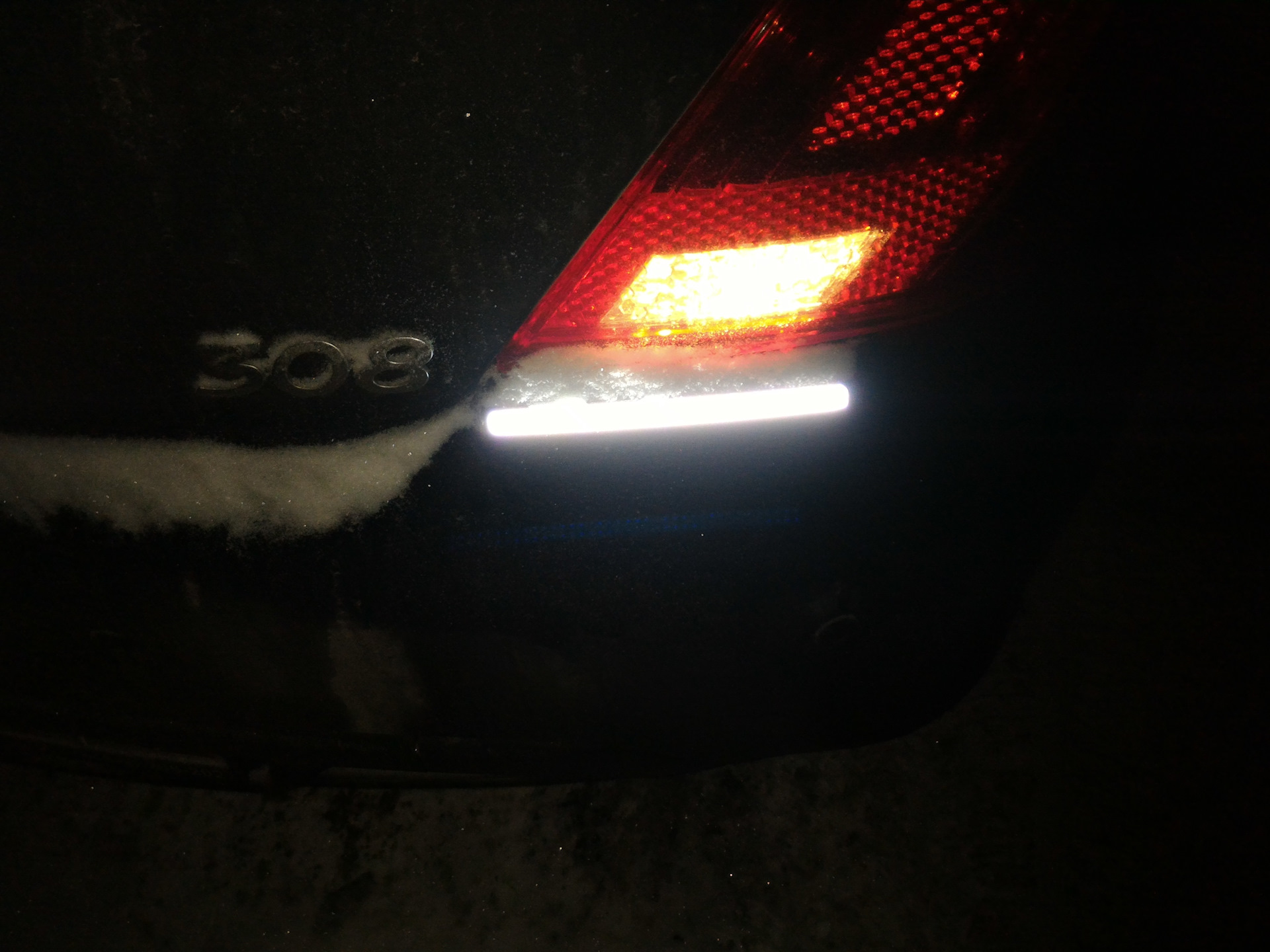 DRL- подсветка к фонарю заднего хода и ПТФ — Peugeot 308 (1G), 1,6 л ...