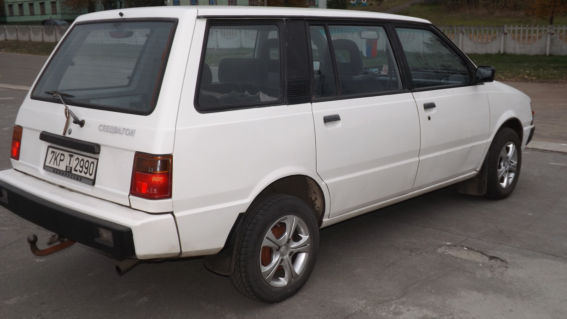 Mitsubishi Space Wagon (1G) 2.0 бензиновый 1988 | белый спец вагон на DRIVE2