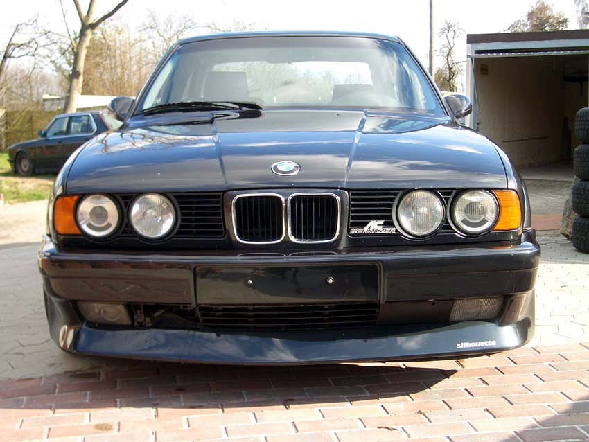 Бампер е34. БМВ м5 е34. BMW e34 540. BMW e34 Шницер. BMW e32 и у34.