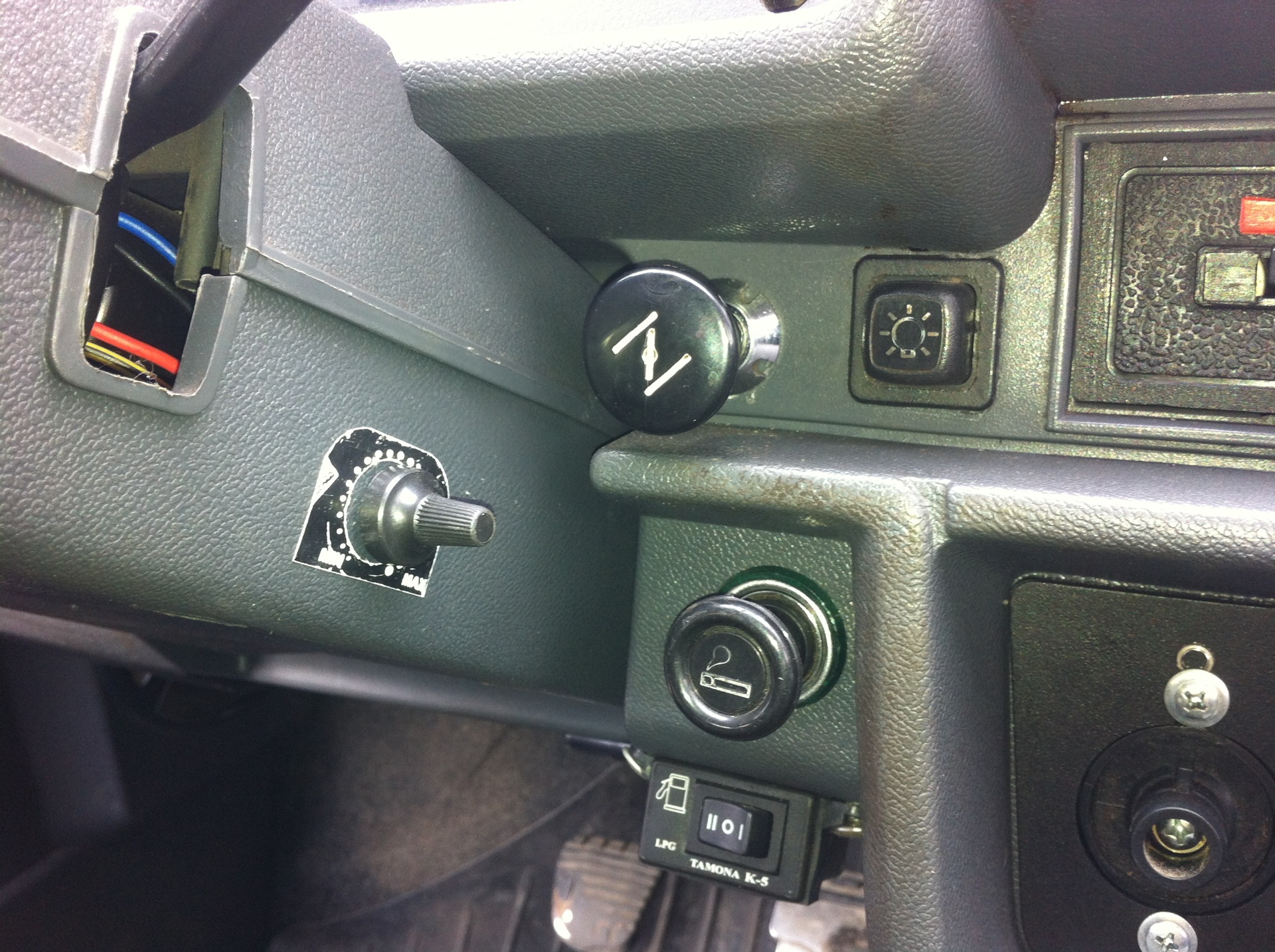 Крутилки печки нива легенд. Блок управления печкой нива шевроле. Крутилки печки нива шевроле. Niva travel для аксессуаров. Крутилка на ниву.