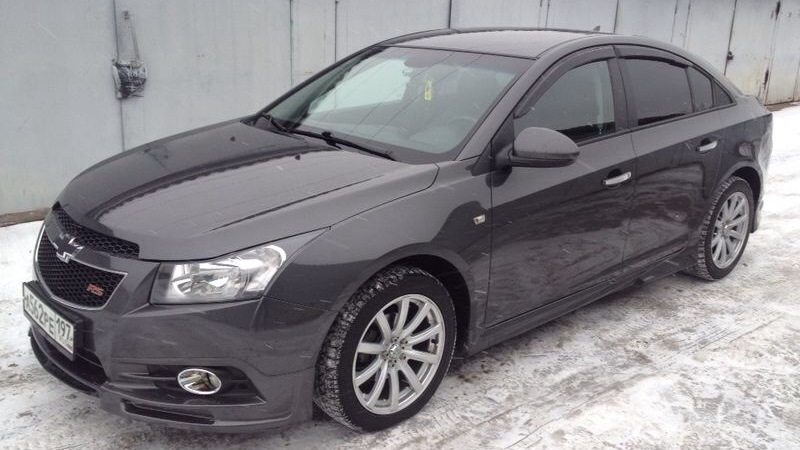 Chevrolet Cruze серый металлик