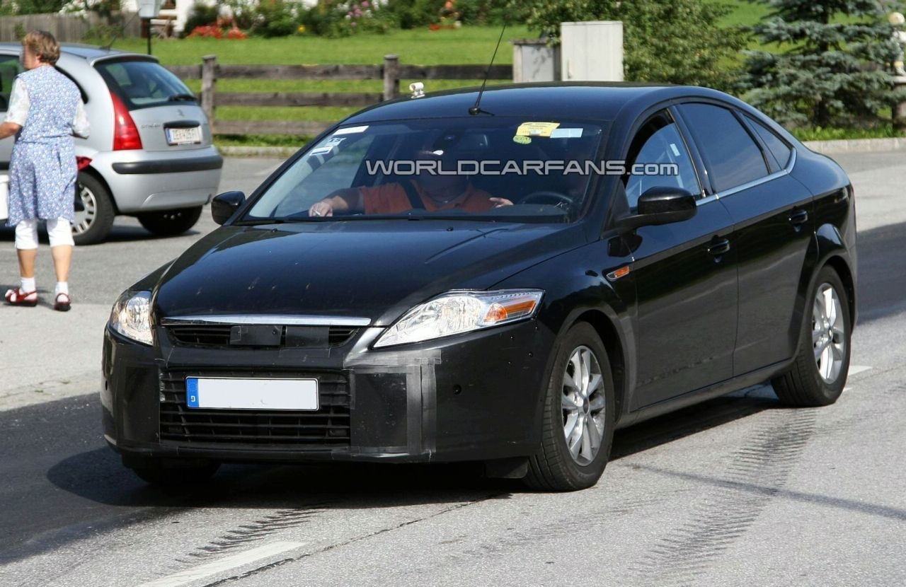 Ford Mondeo unmarked