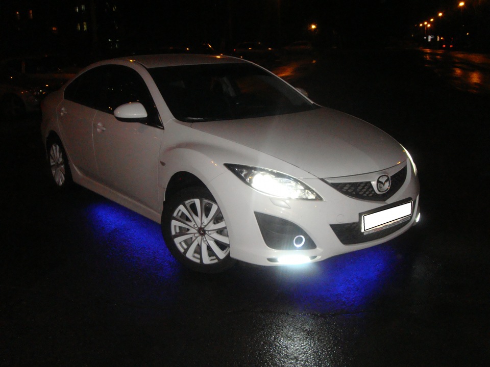 РҐРѕР»РѕРґРЅС‹Р№ РЅРµРѕРЅ Mazda 6 GH