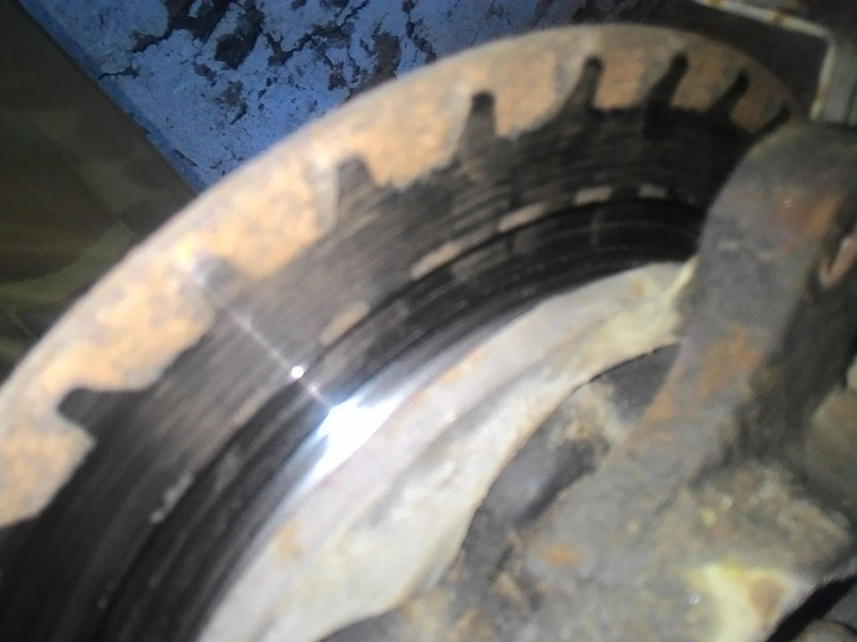 Стучат задние колодки — Nissan Skyline (R33 Series 2), 2 л, 1996 года ...