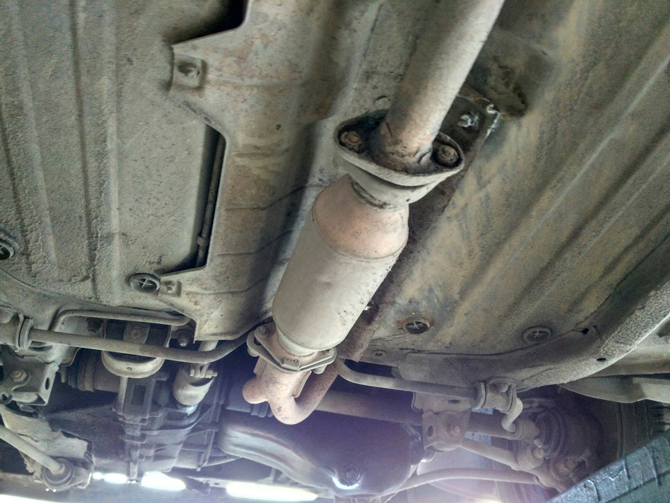 Заменил резонатор и выхлопную трубу. Общие расходы в авто превысили ...